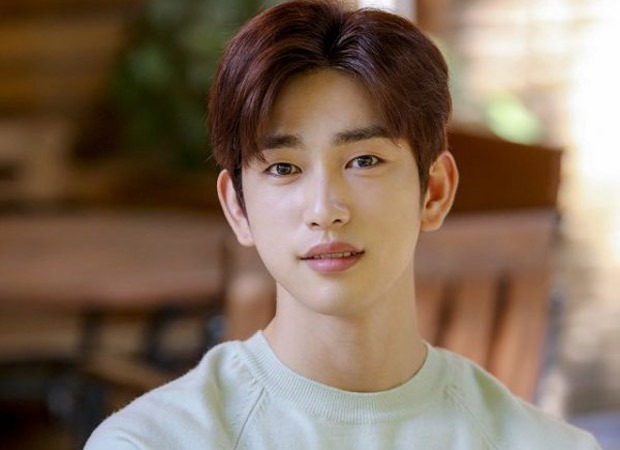 GOT7's Jinyoung officially signs with BH Entertainment 